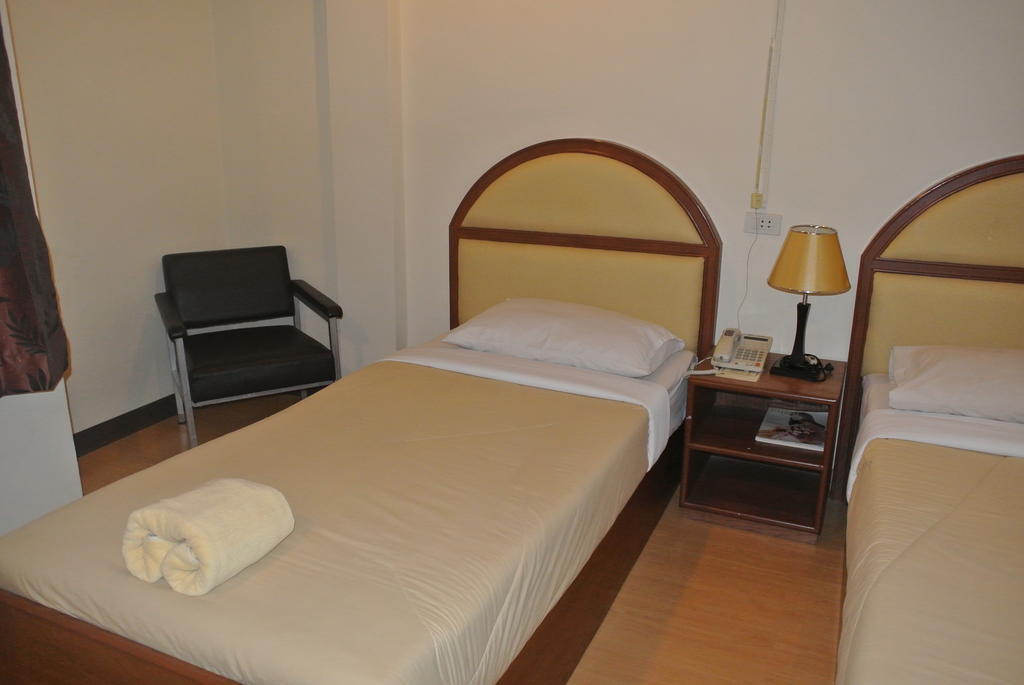 Supak Hotel Каласин Номер фото